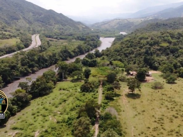 Finca 14 R2 inmobiliaria y asesorias financieras 9